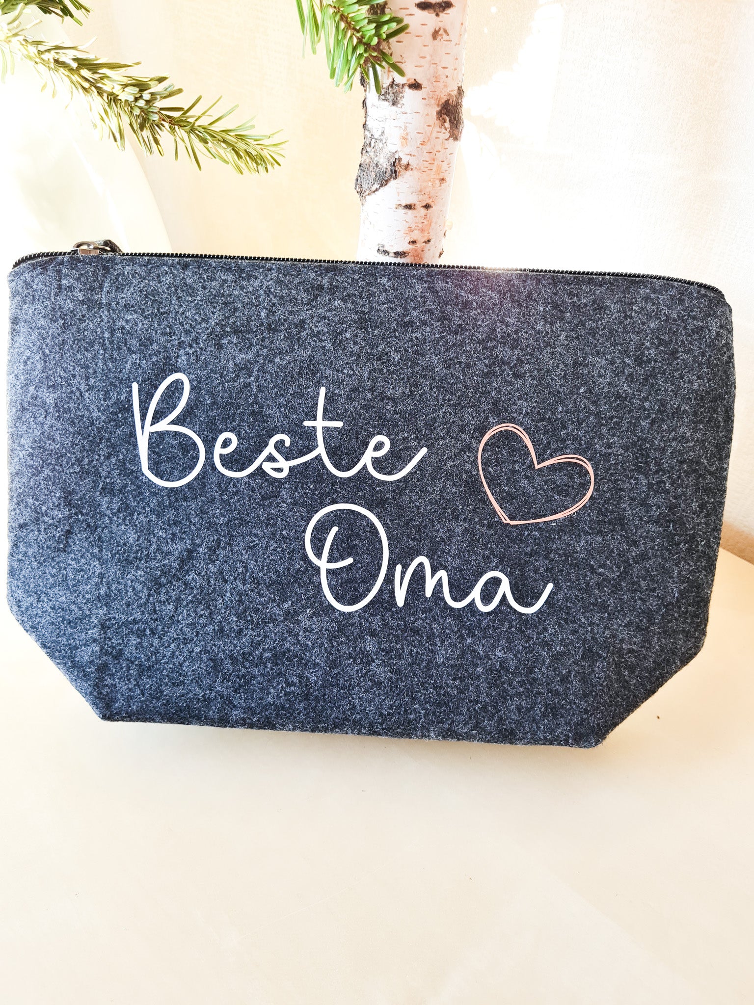 Kosmetiktasche aus Filz "Beste Oma"