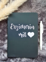 Lade das Bild in den Galerie-Viewer, Personalisiertes Notizbuch für Erzieherin/Lehrerin mit Herz-liniert
